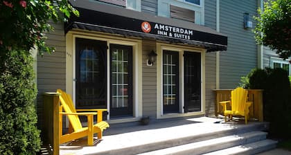 Amsterdam Inn & Suites Sussex