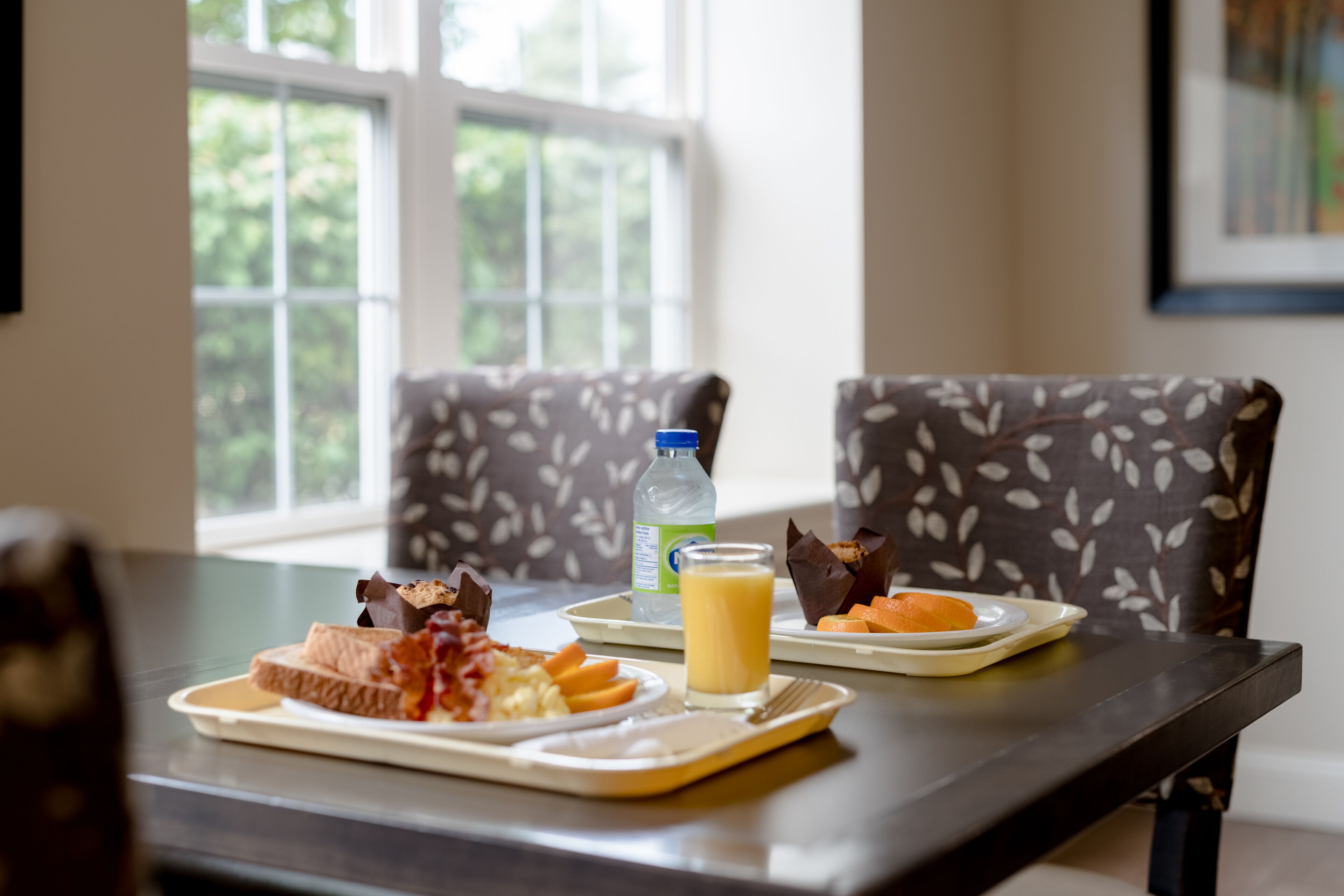 free daily self-service breakfast