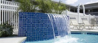 Sands by the Sea Motel