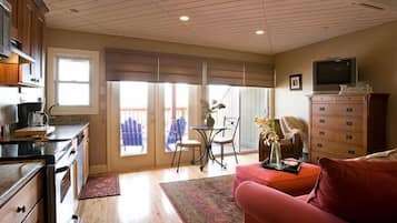 The Seashell Suite | Living room | 32-inch TV with cable channels, DVD player