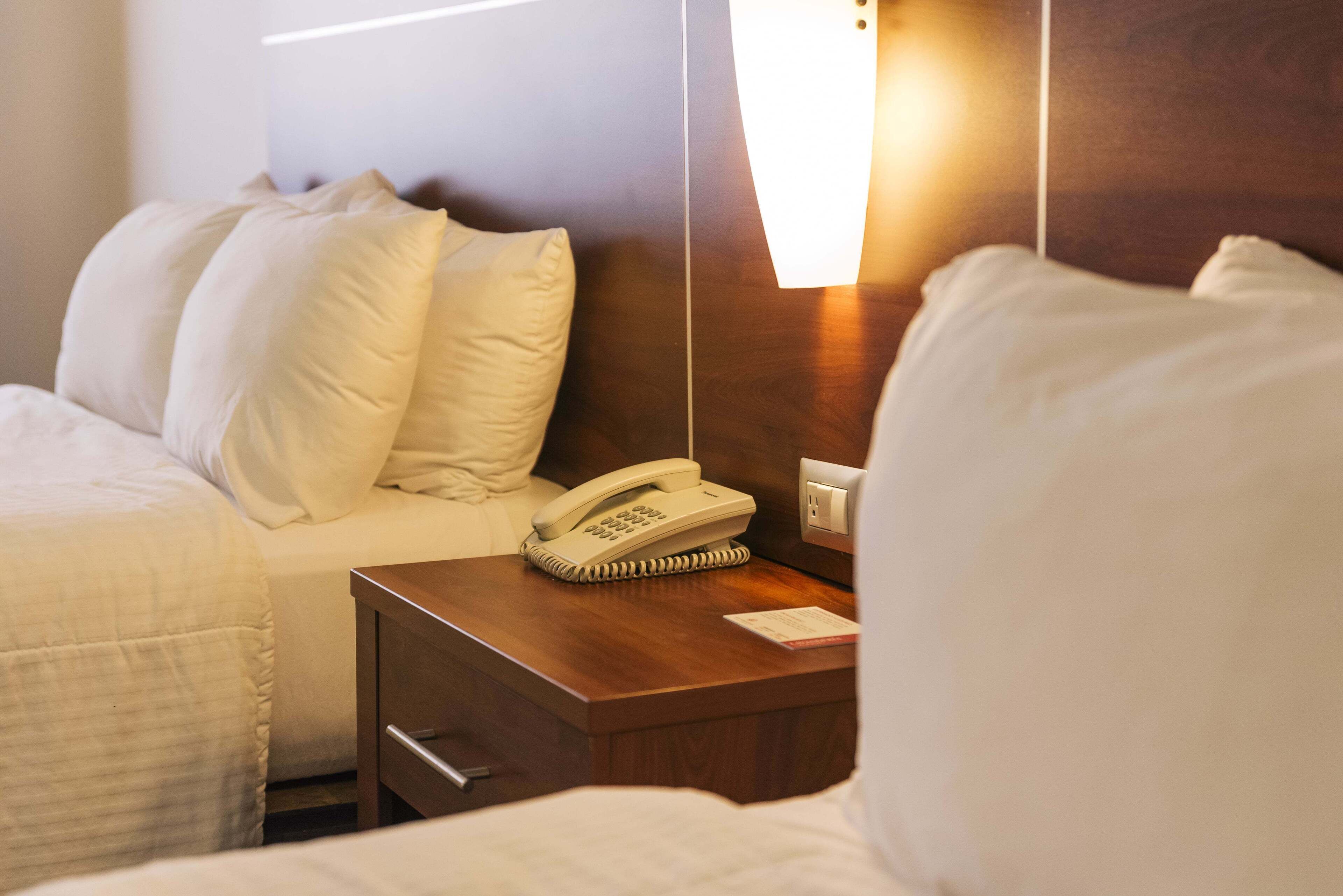 Double Room | In-room safe, desk, iron/ironing board, free WiFi