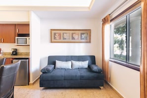 Suite | In-room safe, desk, iron/ironing board, free WiFi - Hotel San Sebastian (Hermosillo)