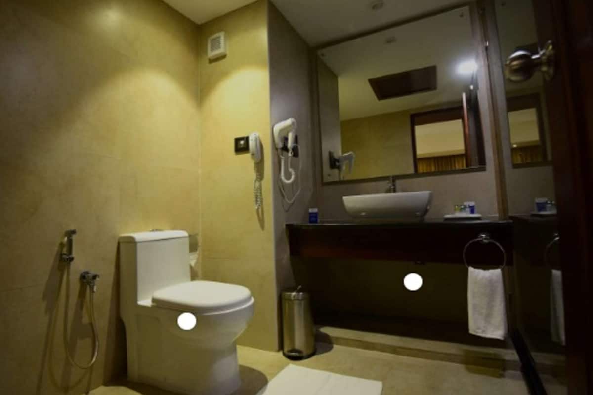 Hochwertige Bettwaren, Minibar, Zimmersafe, Schreibtisch