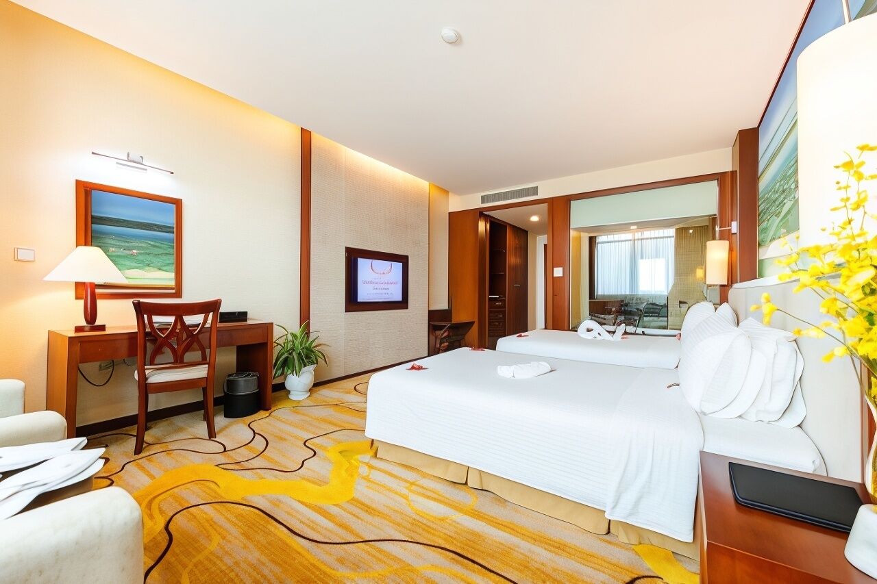 Free minibar items, in-room safe, desk, soundproofing