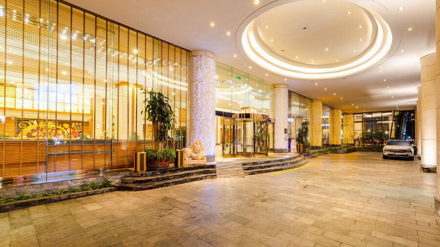 Muong Thanh Luxury Quang Ninh Hotel