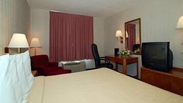 Huone | Pimennysverhot, ilmainen Wi-Fi, vuodevaatteet, herätyskellot