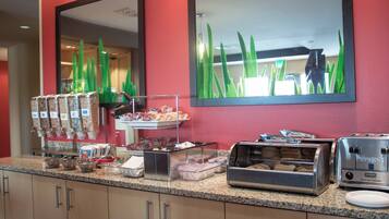 Free daily continental breakfast
