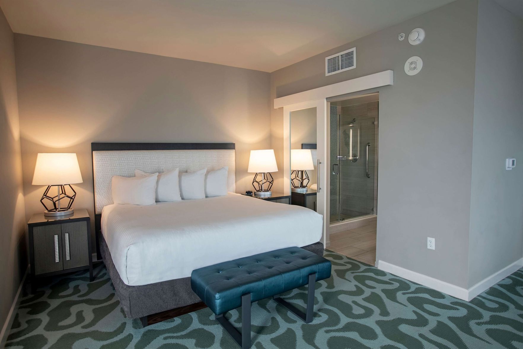 Ropa de cama de alta calidad, edredón y camas con pillow-top 