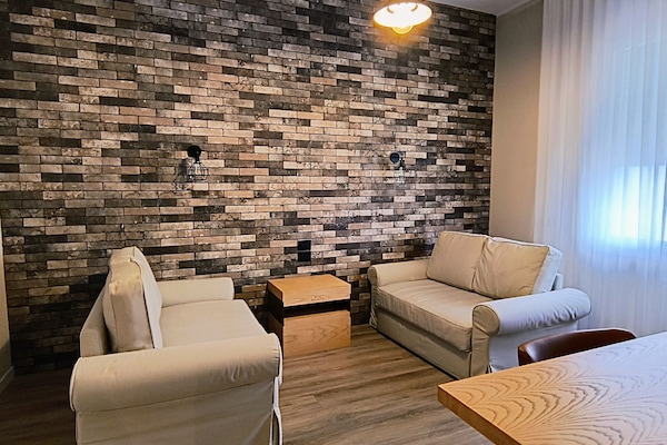 Suite | Living area | Flat-screen TV