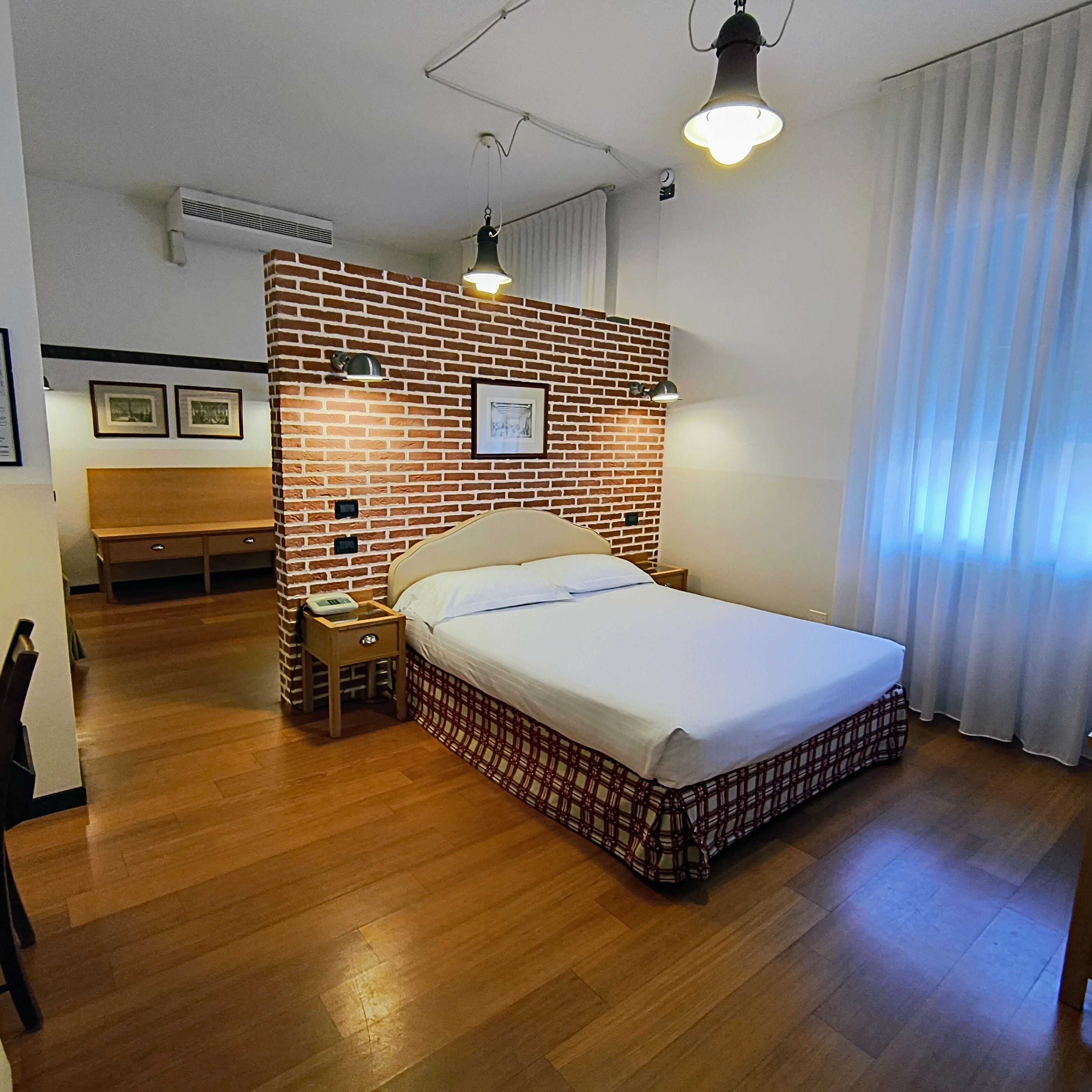 suite | 1 bedroom, minibar, in-room safe, desk