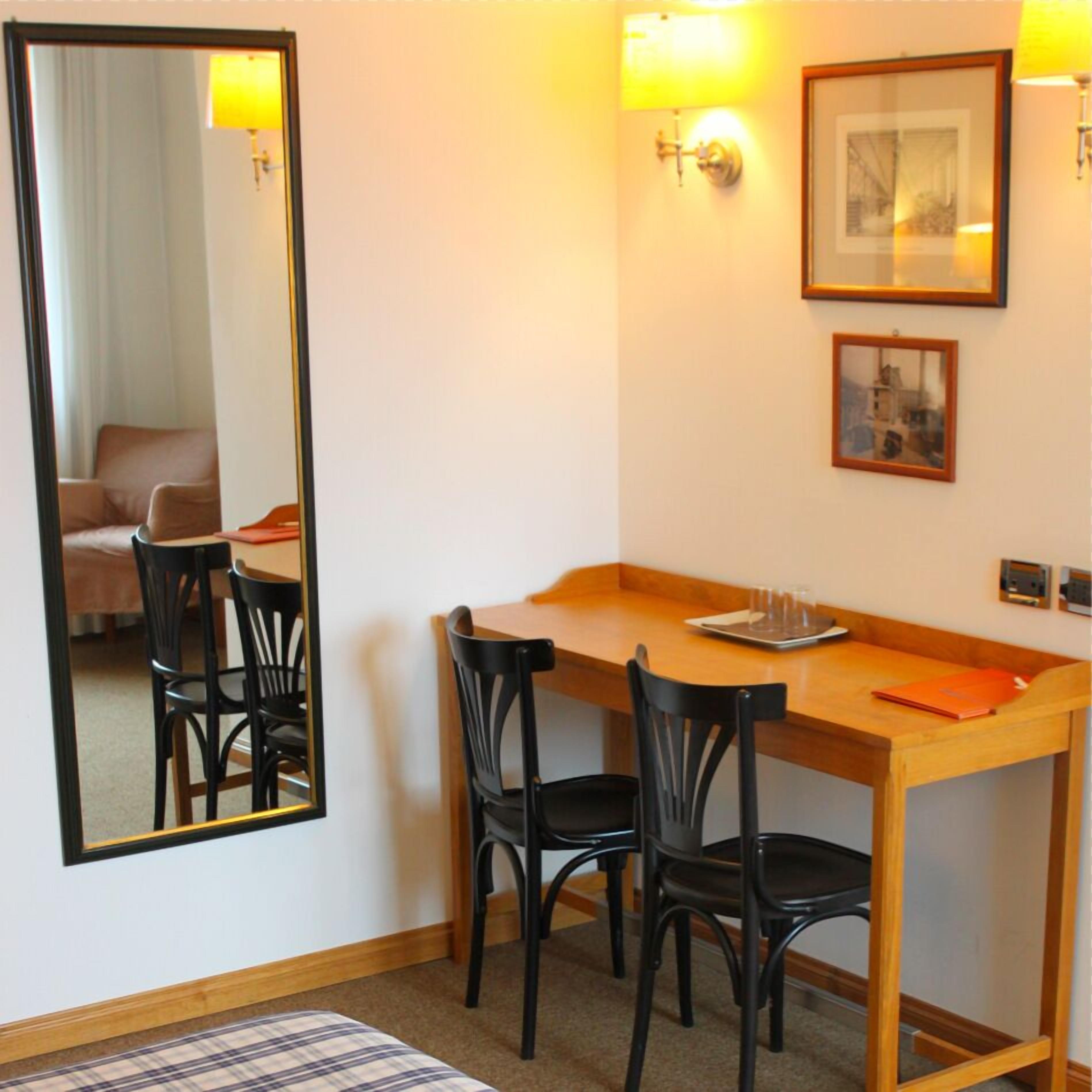 standard room | room amenity