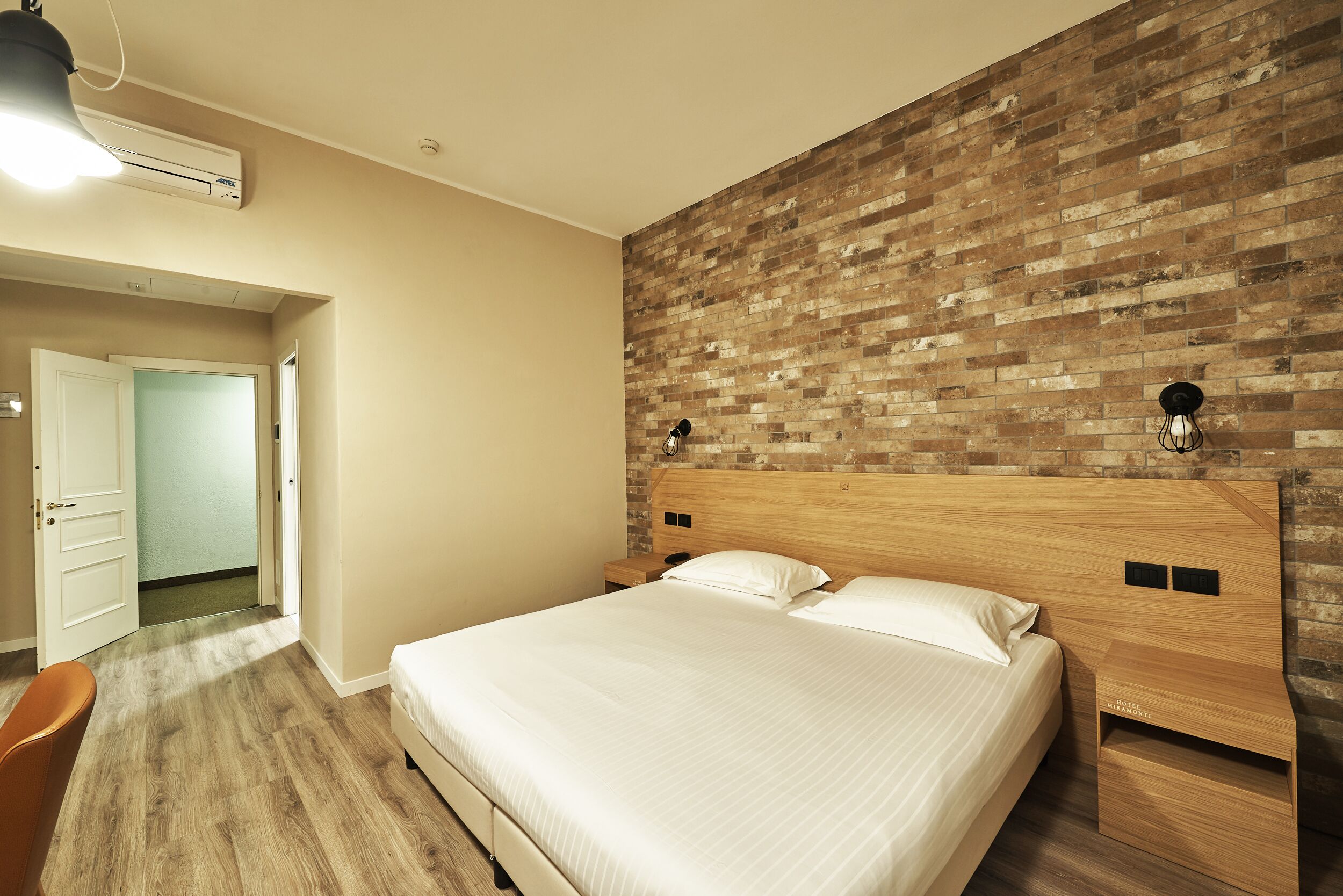 executive double room, 1 king bed | 1 bedroom, minibar, in-room safe, desk