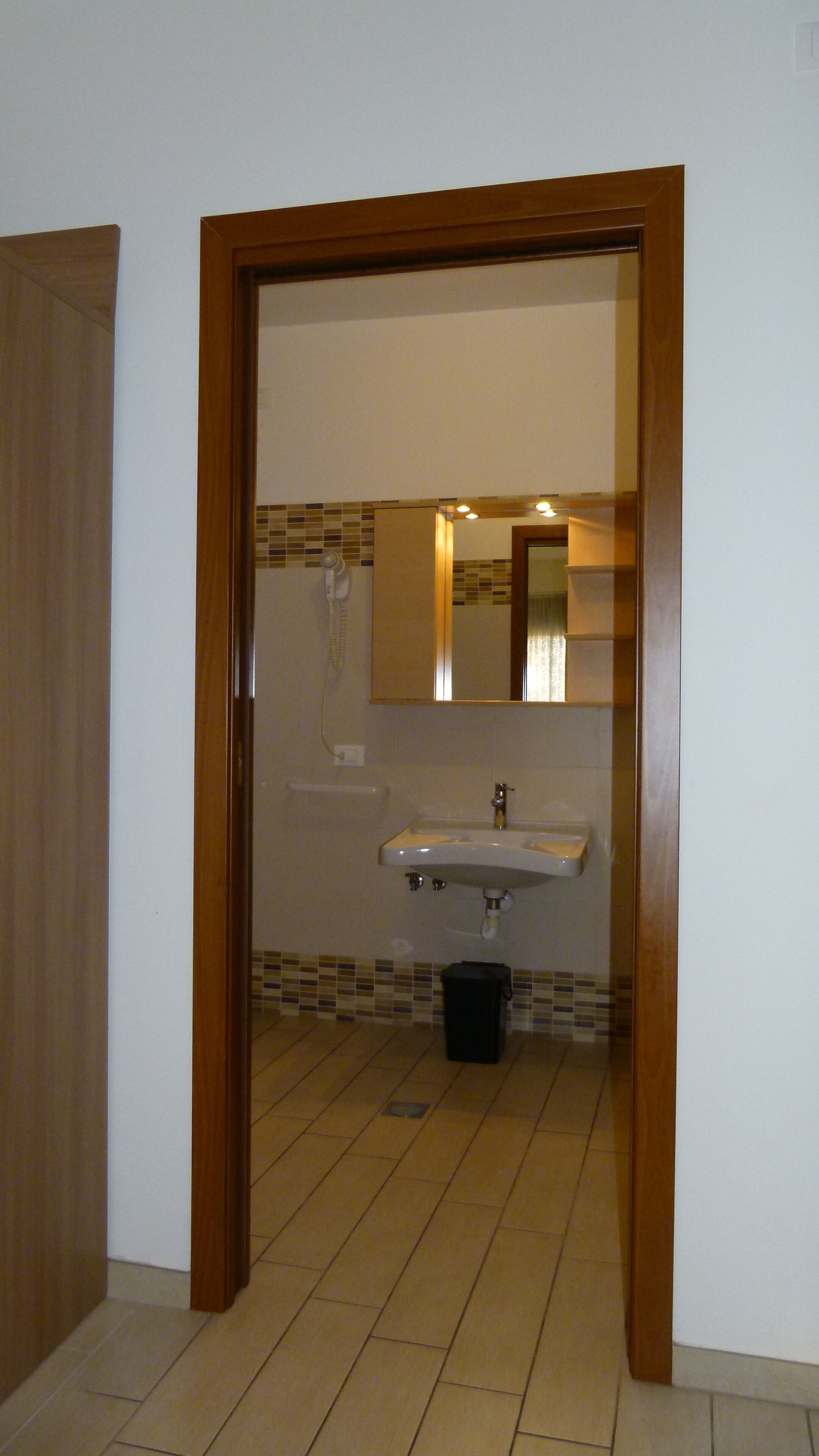 triple room | minibar, in-room safe, individually decorated, individually furnished