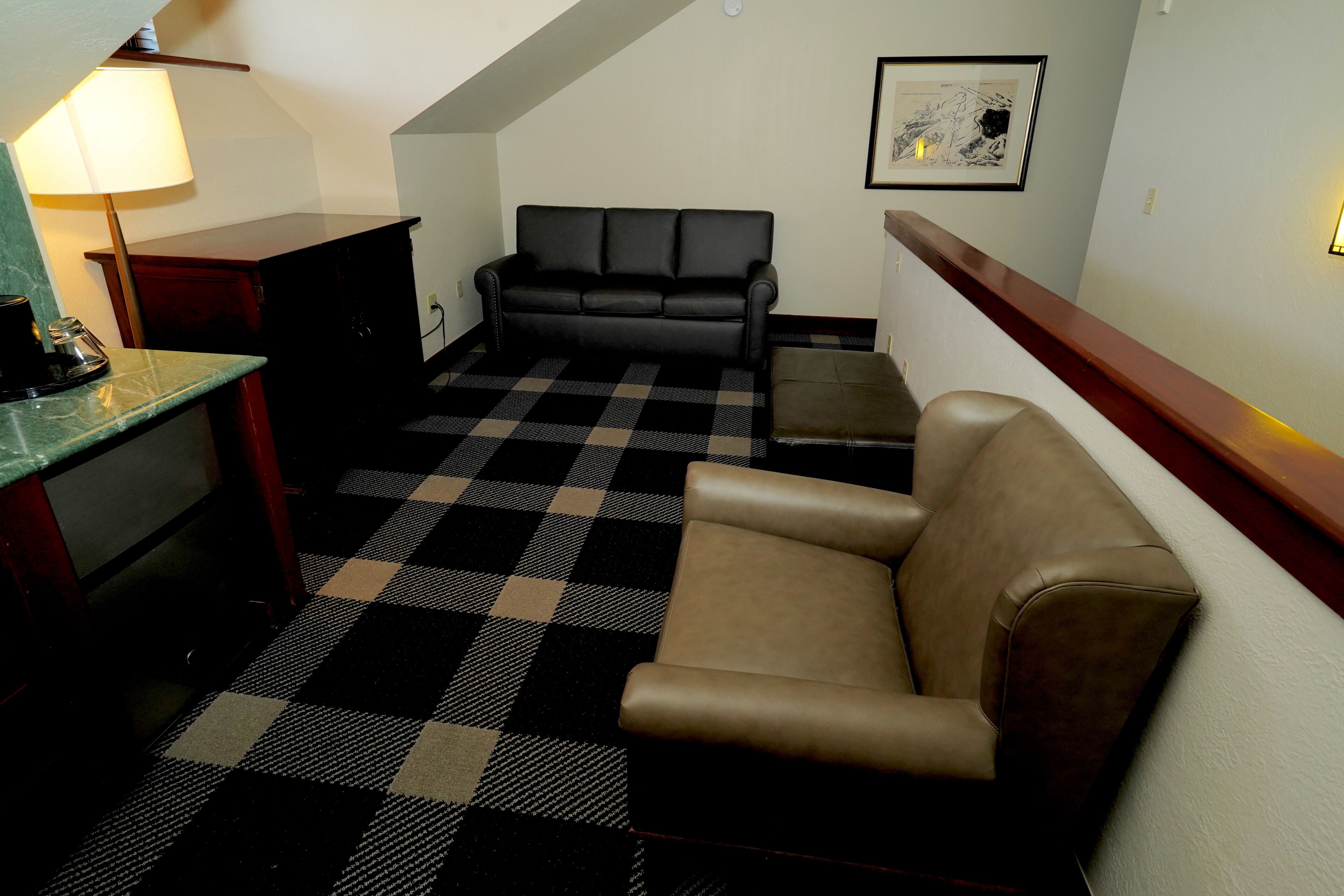 penthouse, 3 bedrooms, 3 bathrooms, kitchen | living area | flat-screen tv, dvd player