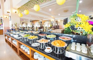 International cuisine - Beachfront Hotel (Ho Chi Minh City)
