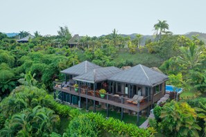 Vila Mewah, 1 kamar tidur, kolam renang pribadi, pemandangan samudra | Seprai premium, minibar, brankas, dan Wi-Fi gratis