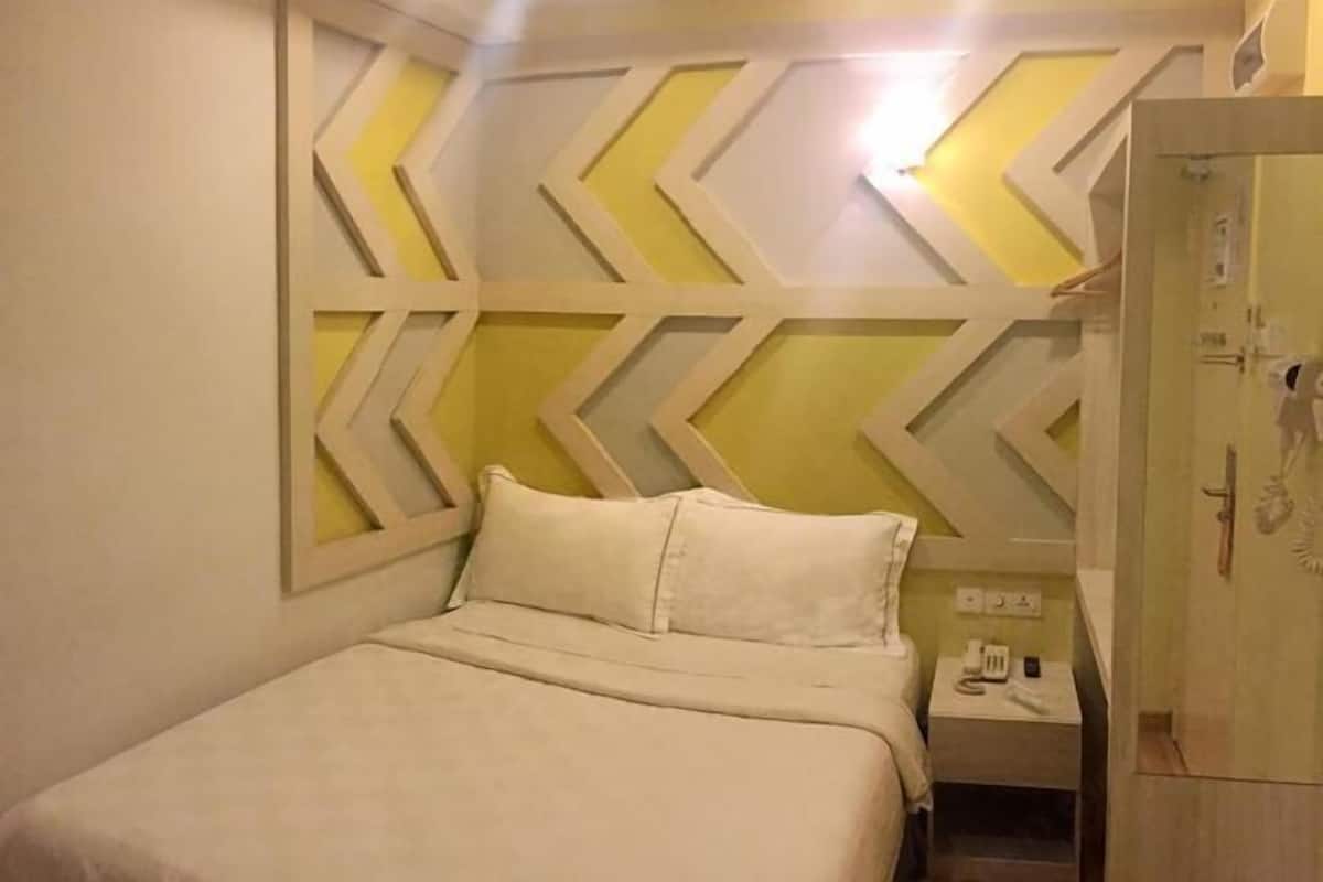 Rideaux occultants, chambres insonorisées, Wi-Fi gratuit, draps fournis