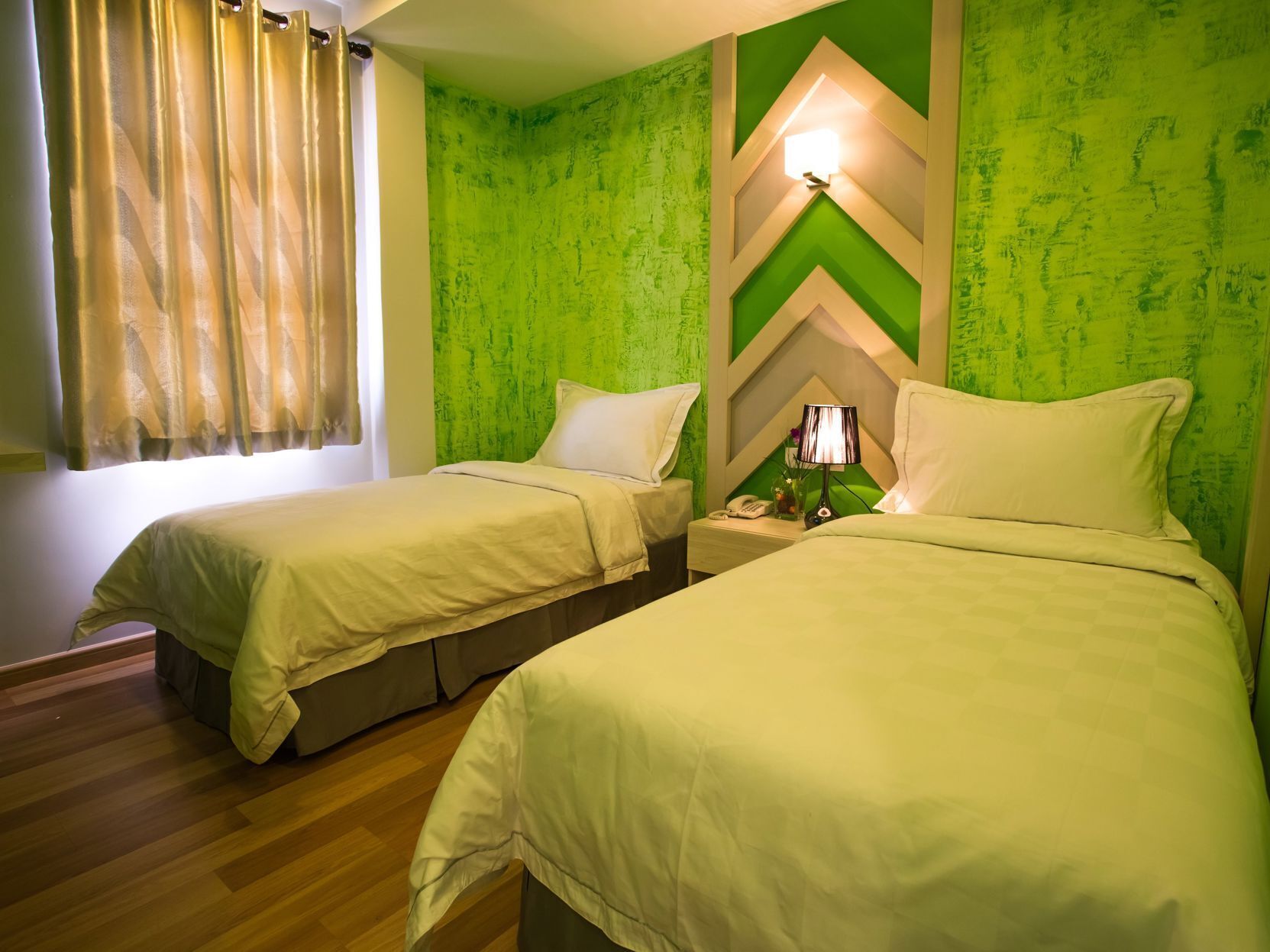 Blackout drapes, soundproofing, free WiFi, bed sheets