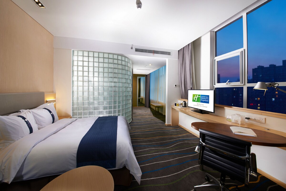 Premium bedding, down comforters, Select Comfort beds, in-room safe