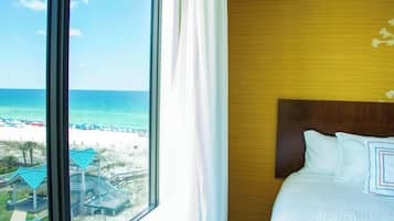 Coffre-fort, bureau, fer et planche à repasser, accès au Wi-Fi (inclus)