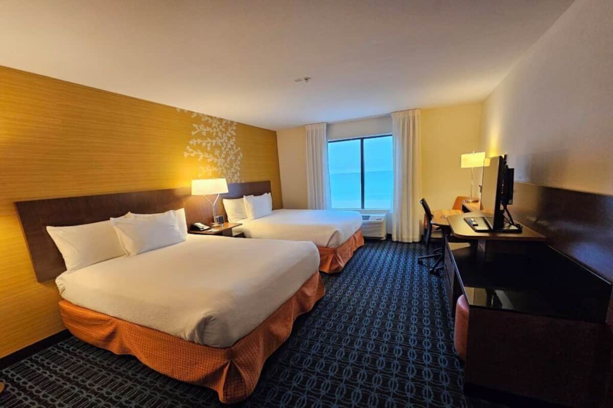 Standard Room, 2 Queen Beds, Ocean View