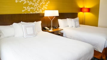 Huone, 2 keskisuurta parisänkyä, valtameren rannalla (Gulf View) | Tallelokero huoneessa, työpöytä, silitysrauta/-lauta, ilmainen Wi-Fi