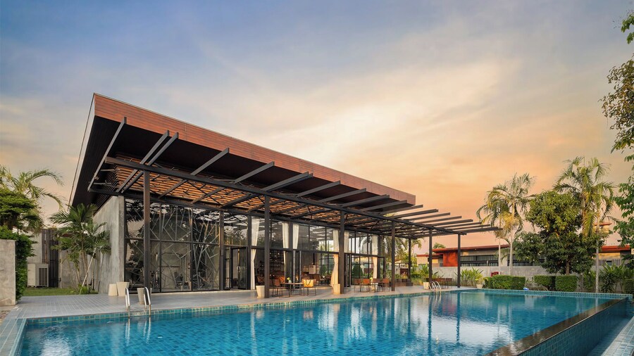 Sunday Sea Two Pool Villa Pattaya