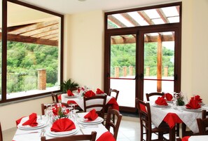 Spécialités Cuisine méditerranéenne