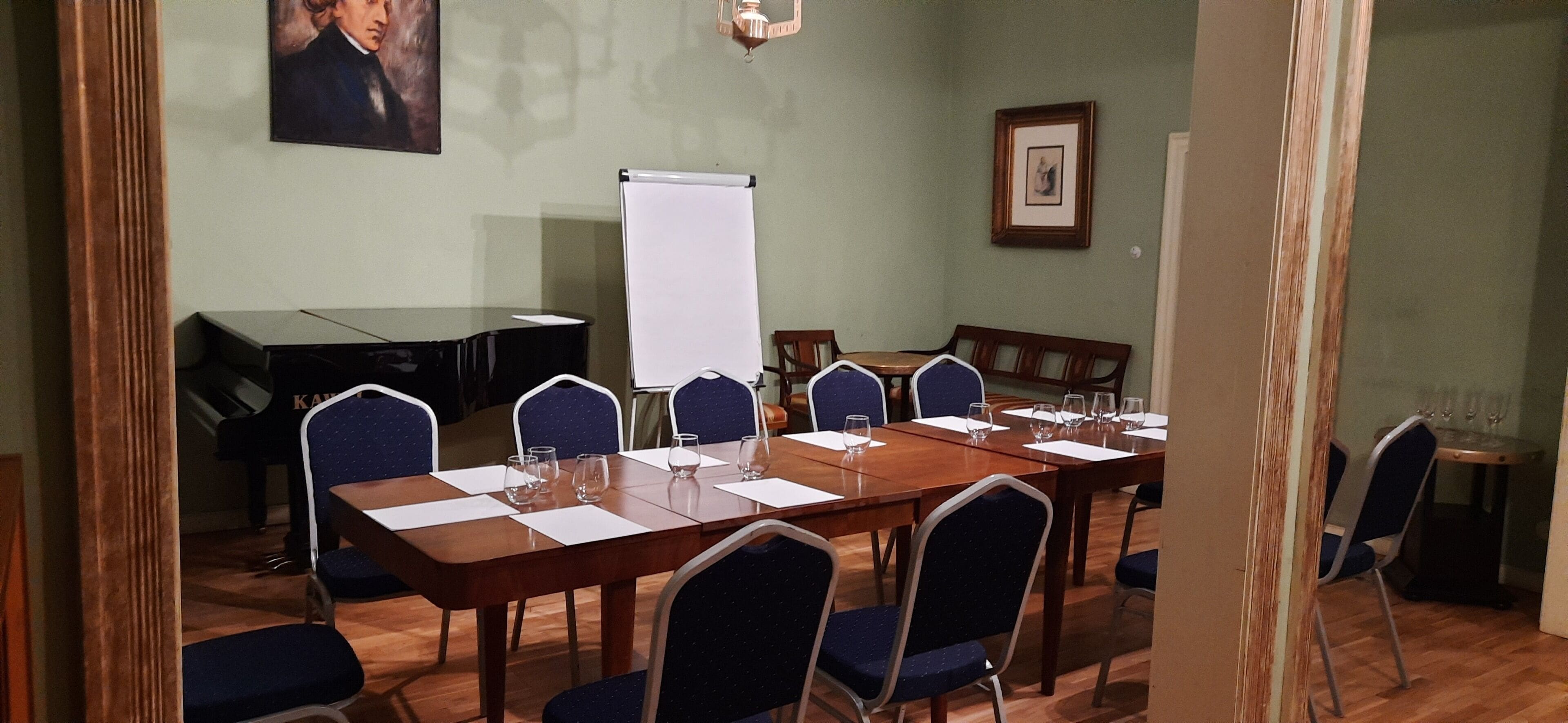 Photo - Chopin Boutique