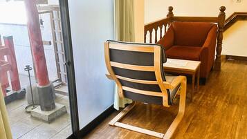 In-room safe, blackout curtains, soundproofing, iron/ironing board