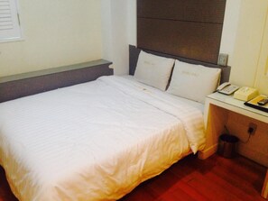 Individually decorated, individually furnished, free WiFi, bed sheets - Bali Tourist Hotel (Seoul)