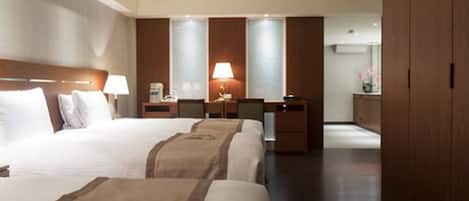 Desk, free WiFi, bed sheets