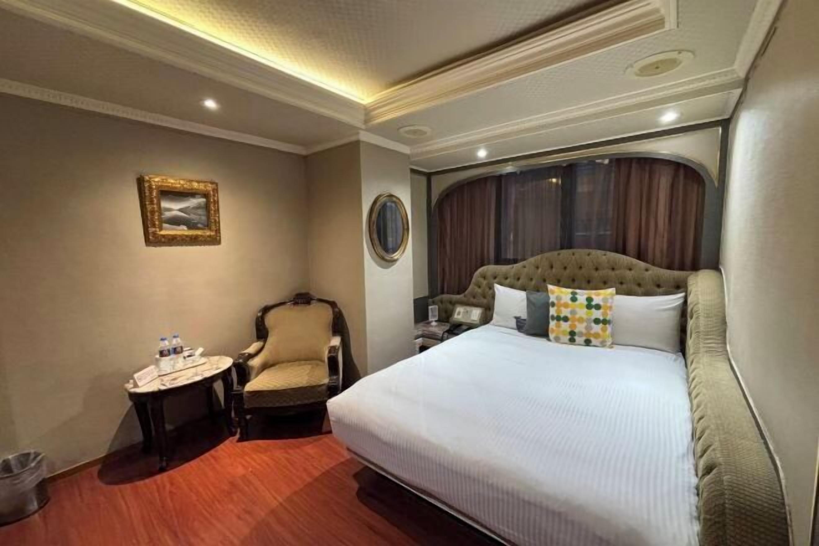 Desk, free WiFi, bed sheets