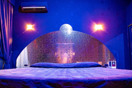 Superior Double Room | Premium bedding, minibar, in-room safe, individually decorated