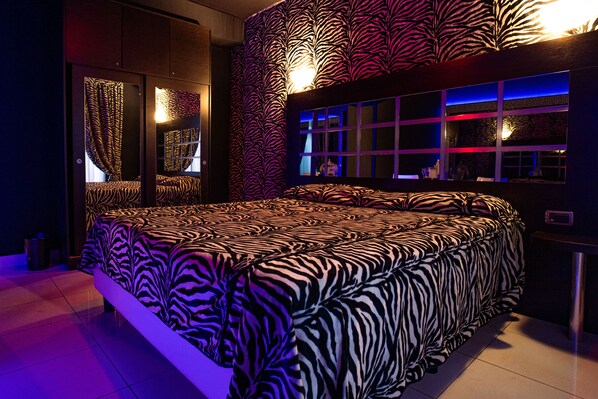 Superior Double Room | Premium bedding, minibar, in-room safe, individually decorated