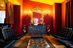 ロビー応接スペース