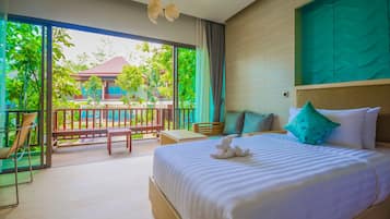 Roupas de cama premium, cofres nos quartos, escrivaninha