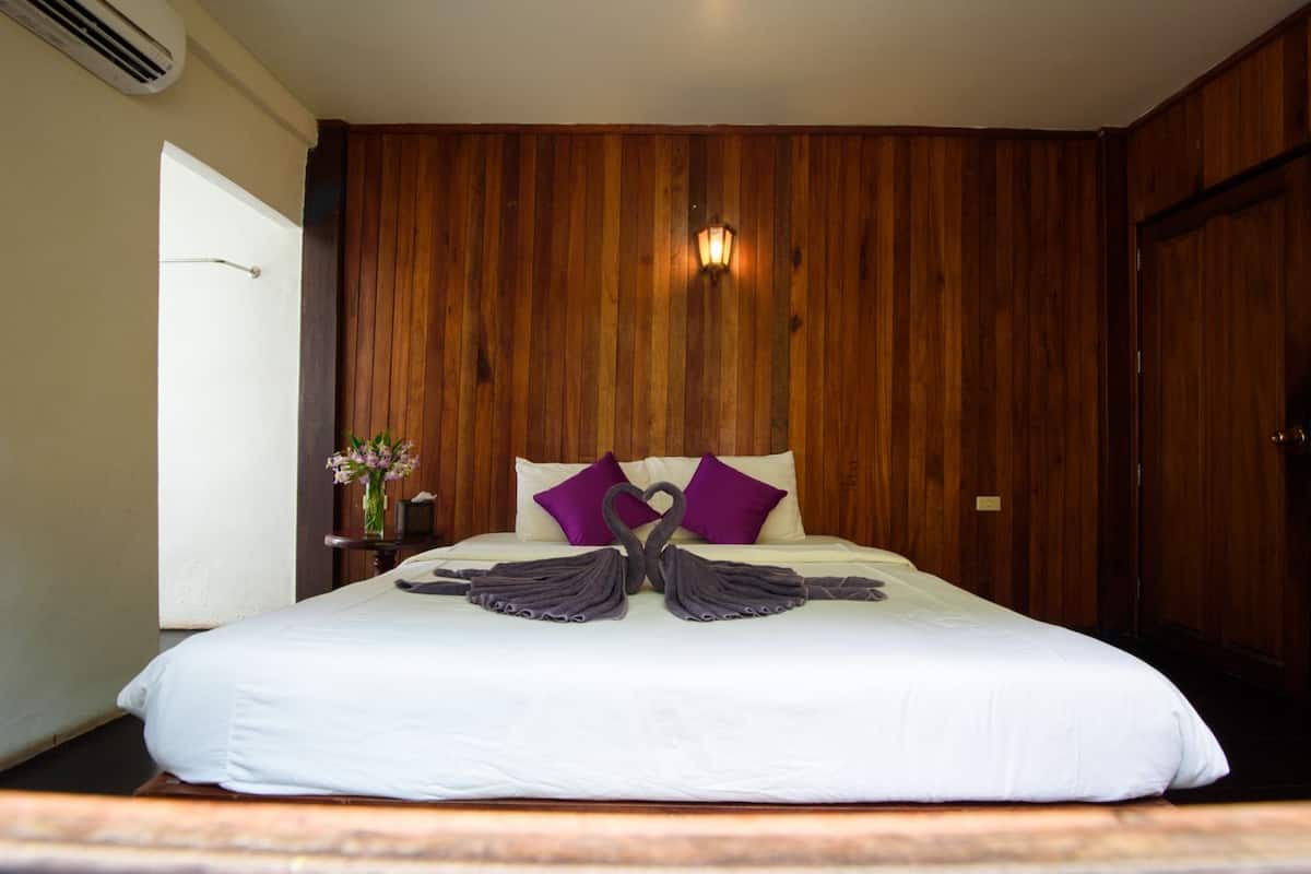 Chambre Deluxe | Minibar, fer et planche à repasser, lits pliants/supplémentaires