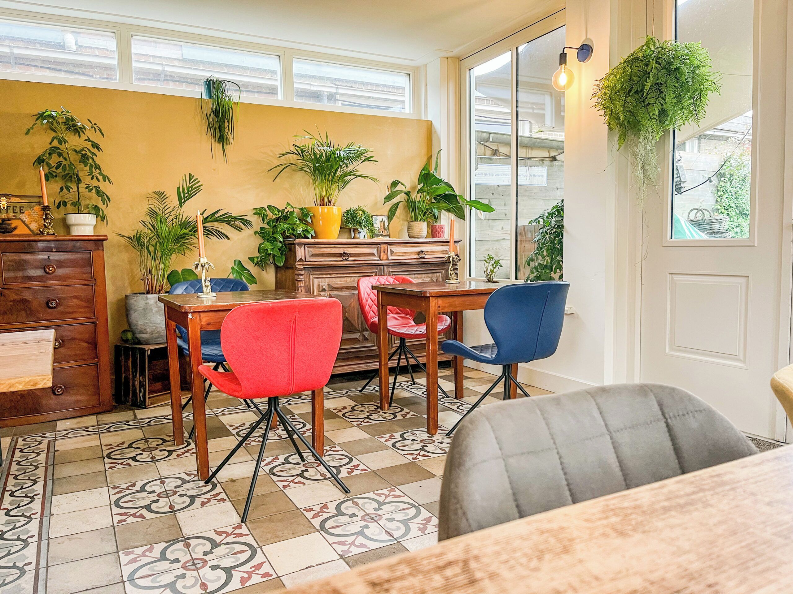 Dagelijks ontbijtbuffet (EUR 17.5 per persoon)