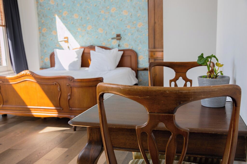 Junior Double Room, 1 King Bed, Balcony, Canal View | Premium bedding, desk, iron/ironing board, free WiFi