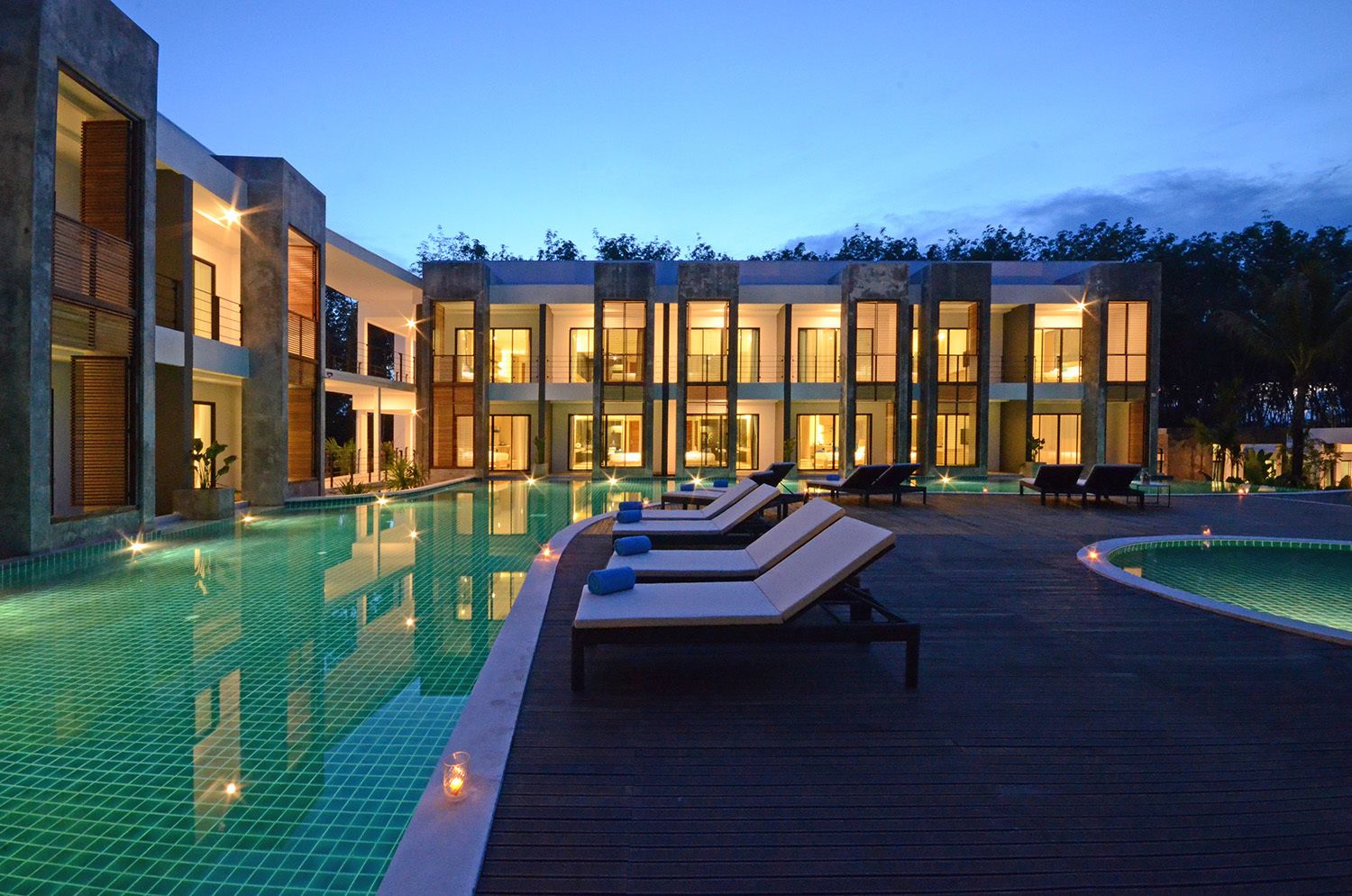 Kolam renang outdoor