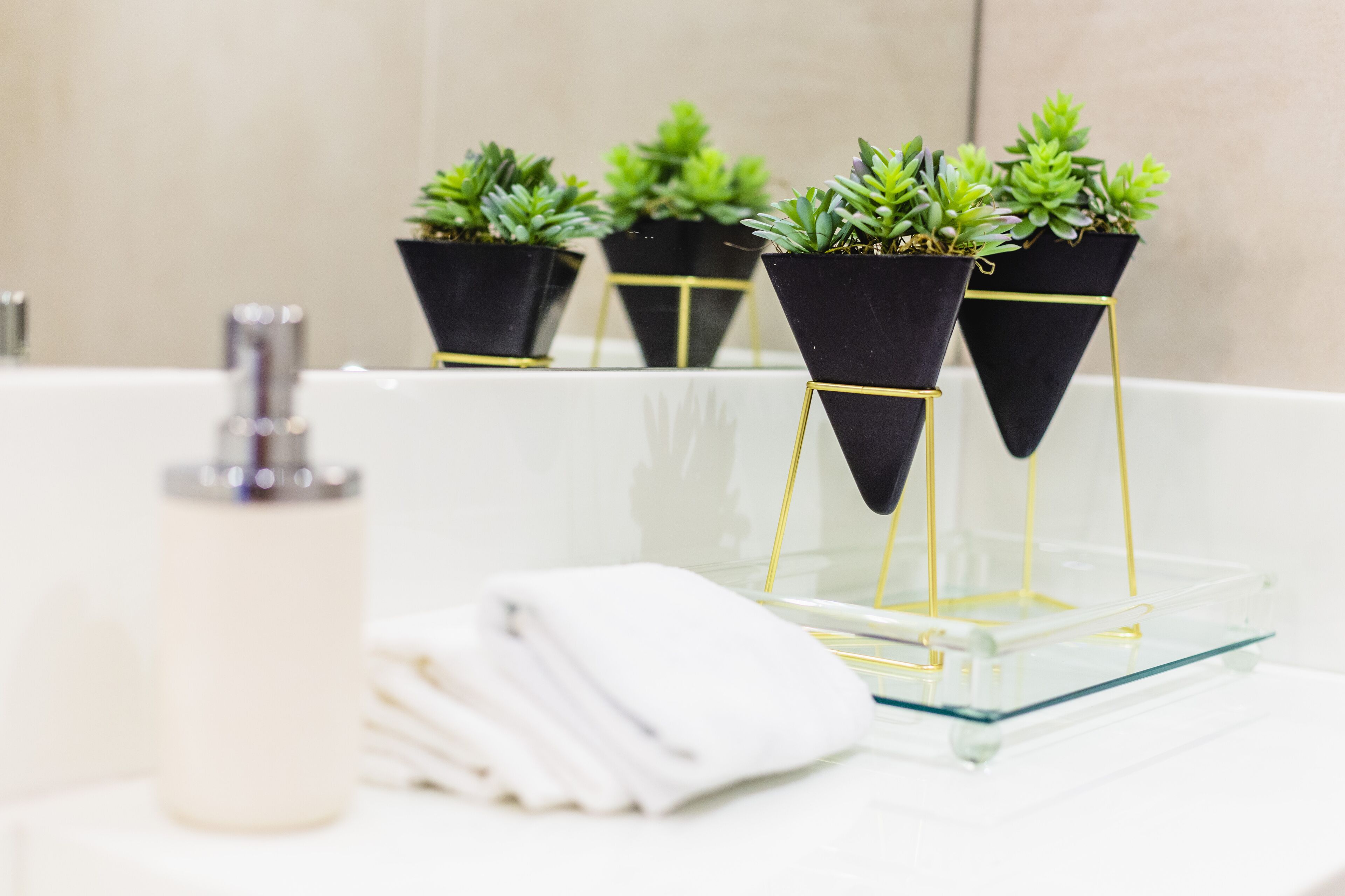 business class queen não fumante | bathroom | shower, free toiletries, hair dryer, towels