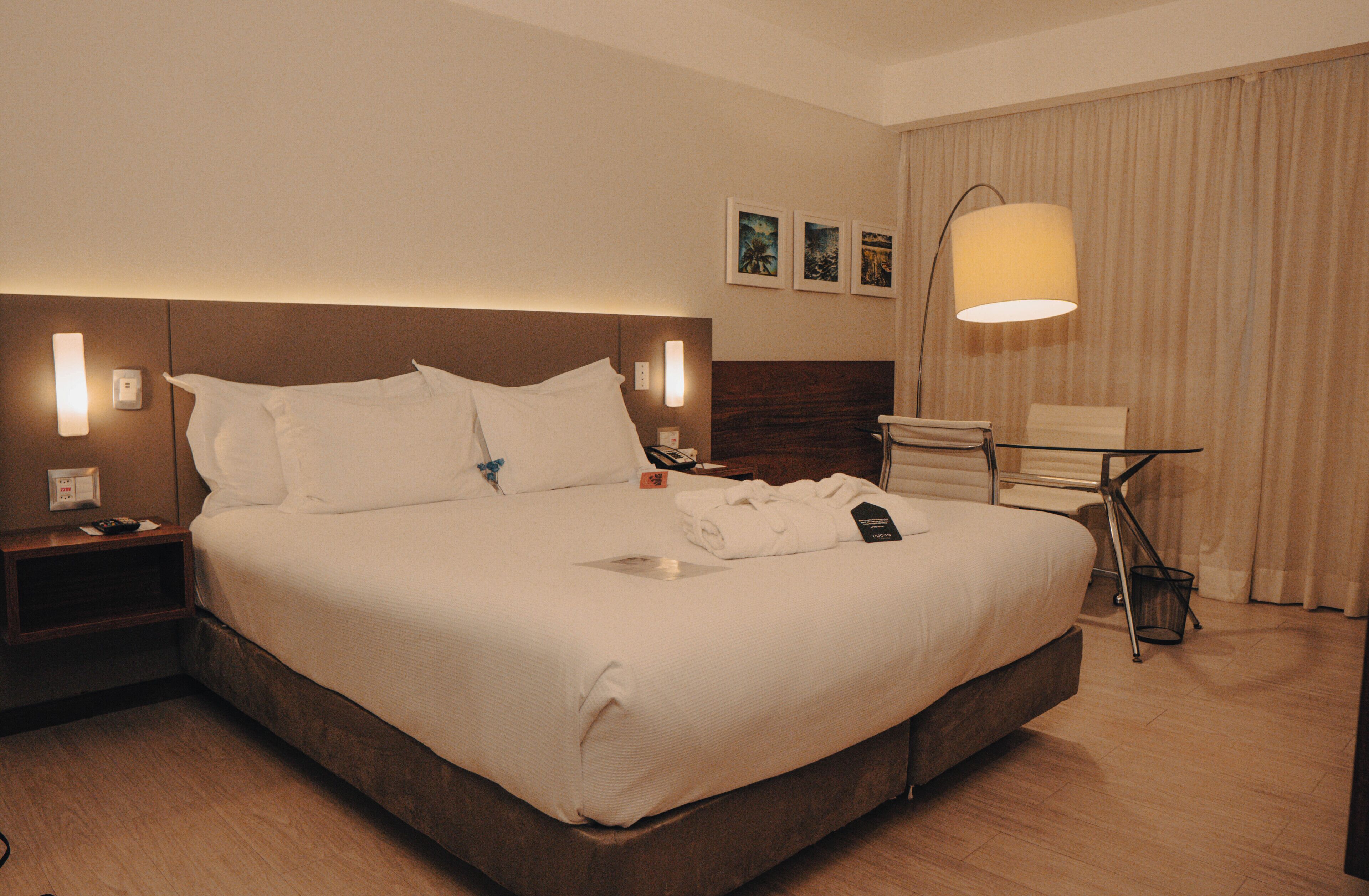 Chambre Double Standard | Coffres-forts dans les chambres, bureau, rideaux occultants