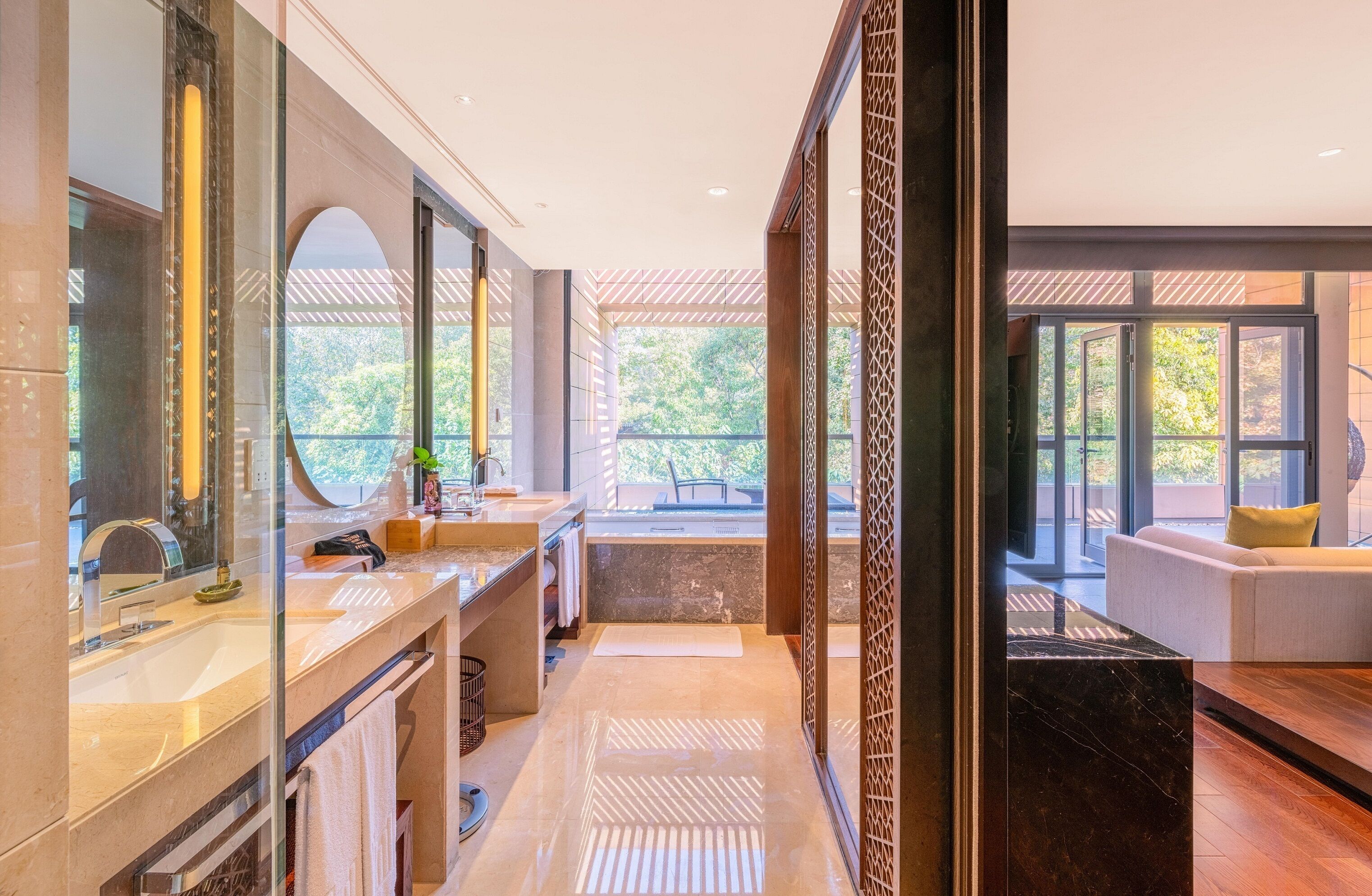 creek suite | 1 bedroom, premium bedding, free minibar, in-room safe