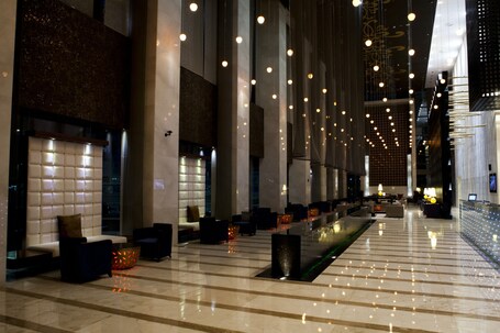 Southern Sun Abu Dhabi - Image 44