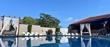 Piscina externa