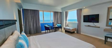 Executive Suite, 2 Bedrooms | Desk, blackout drapes, rollaway beds, free WiFi