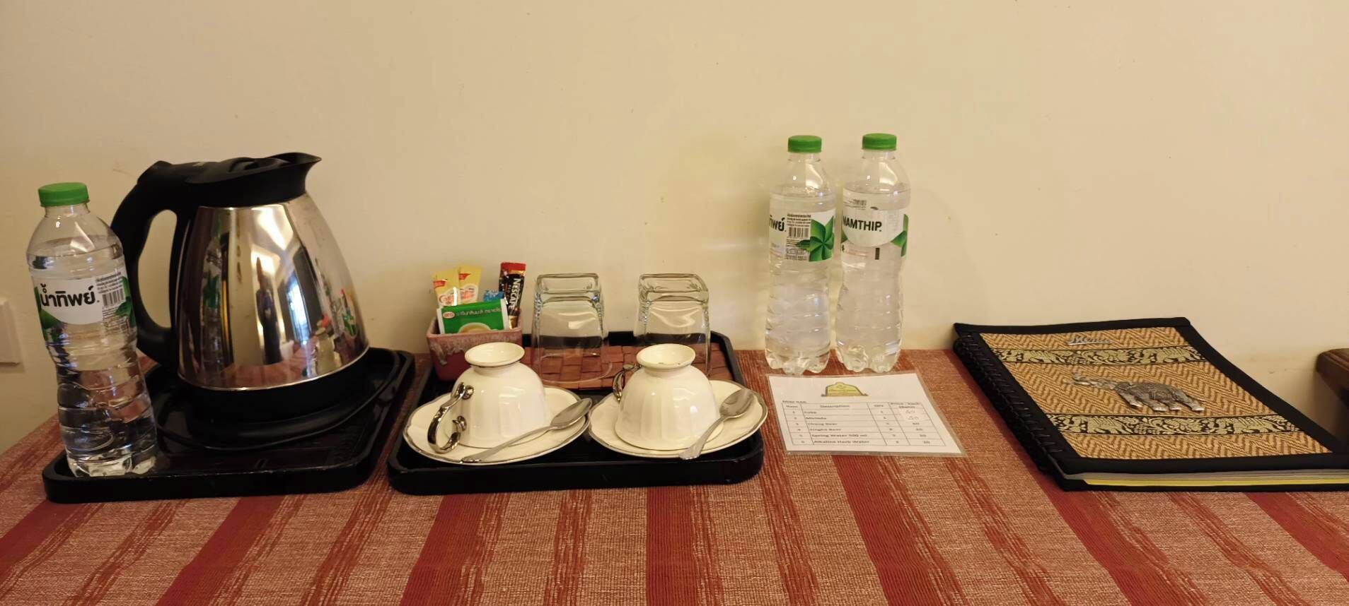 superior double room with bathtub | 1 bedroom, minibar, in-room safe, individually furnished