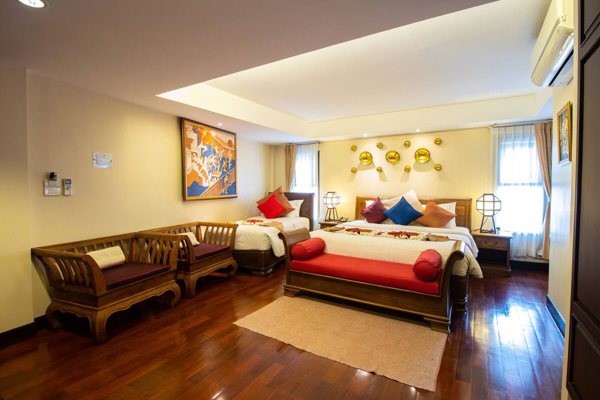 Deluxe Triple Room No Balcony | Minibar, in-room safe, desk, cribs (surcharge)