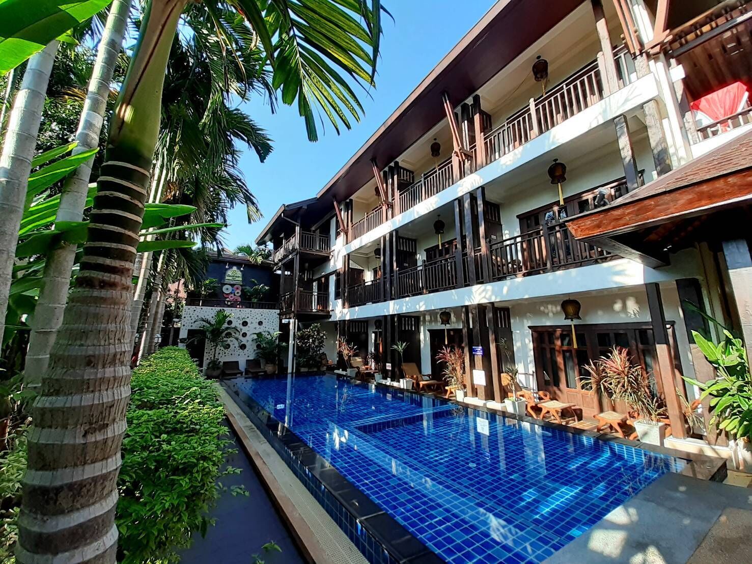 Deluxe Triple Room with Balcony | 起居区